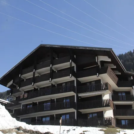 Spacieux, 4 Personnes, Parking, - Fr-1-198-112 Lägenhet Châtel